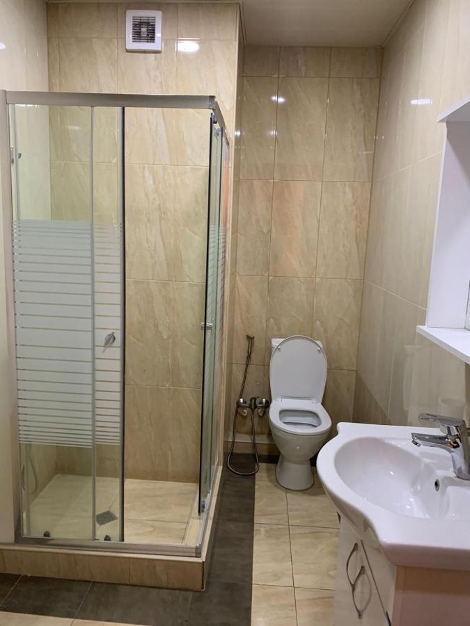 Apartment Three Bedroom In Saburtalo Tbilisi Exterior photo