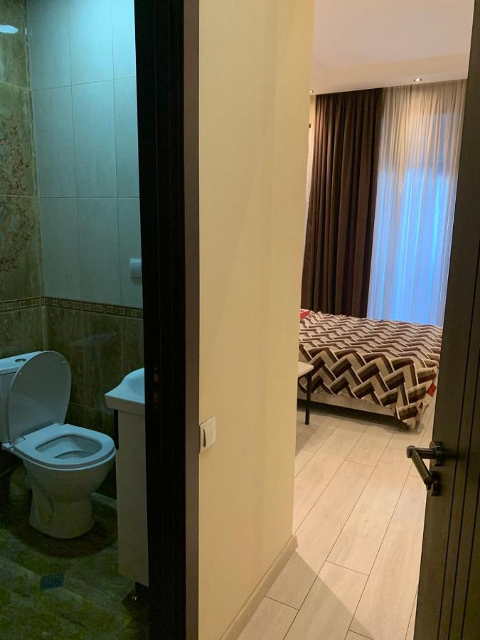 Apartment Three Bedroom In Saburtalo Tbilisi Exterior photo